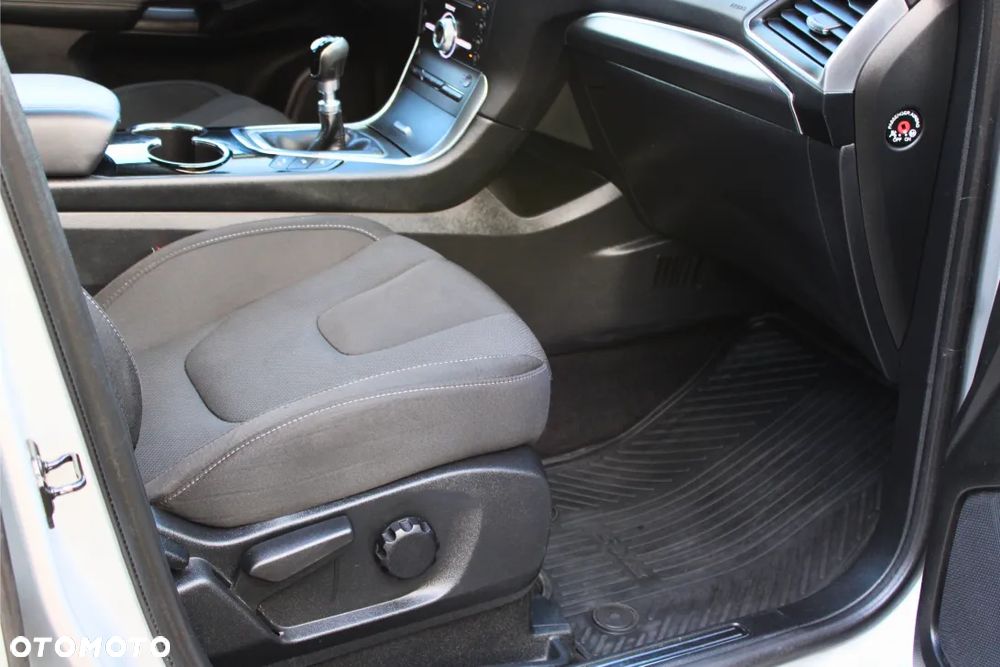 Ford S-Max 2.0 TDCi Titanium - 19