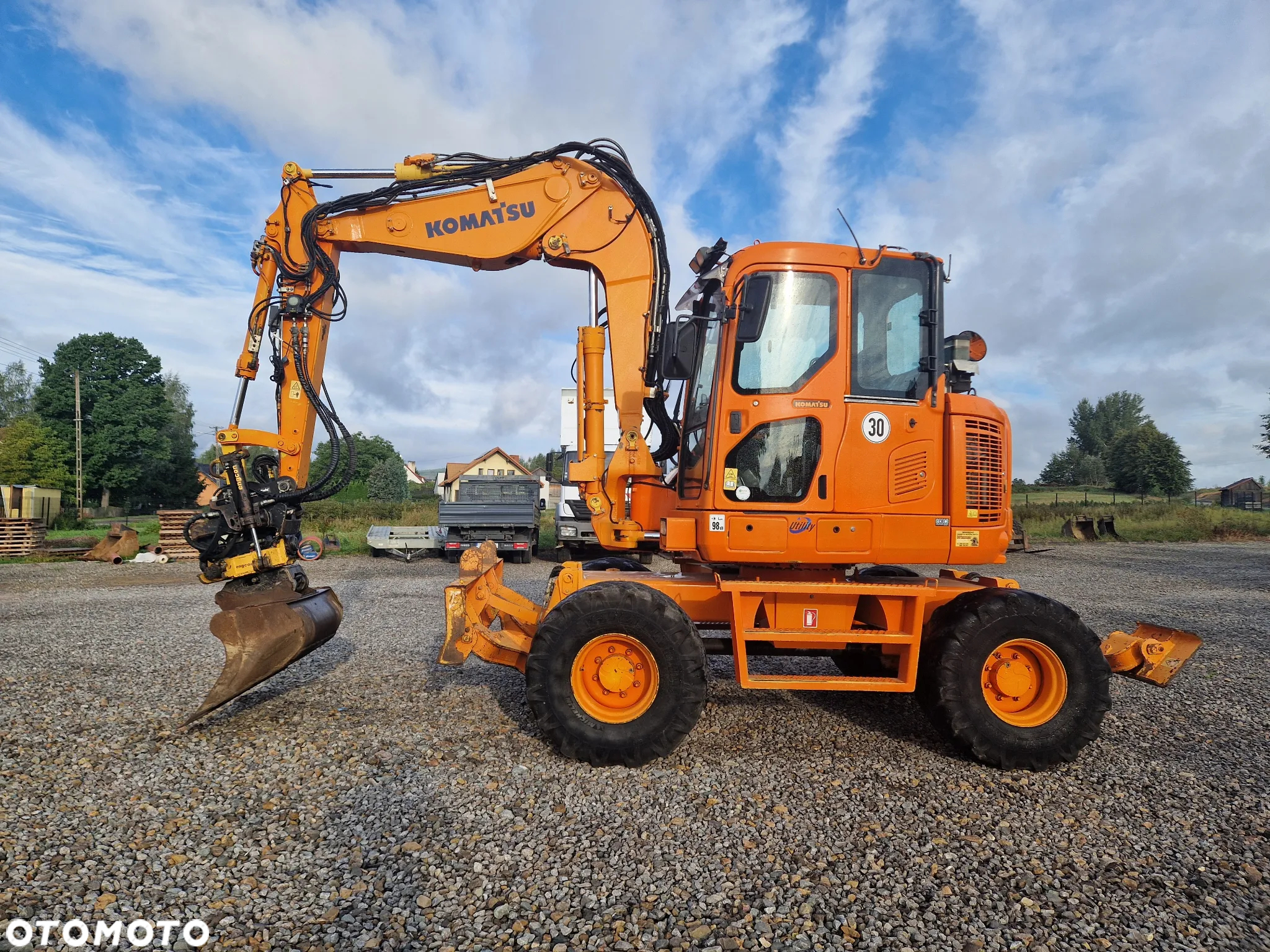Komatsu PW118MR-8 - 2