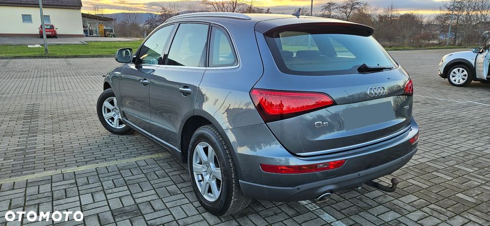 Audi Q5 2.0 TDI S tronic - 4