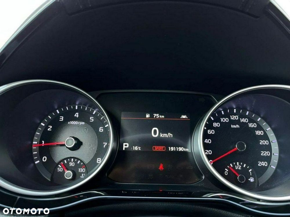 Kia Ceed 1.5 T-GDI Business Line DCT - 19