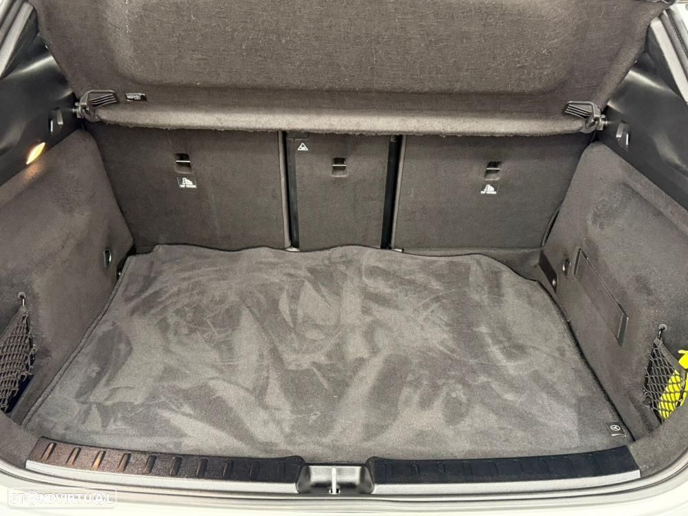 Mercedes-Benz GLA 250 e AMG Line - 59
