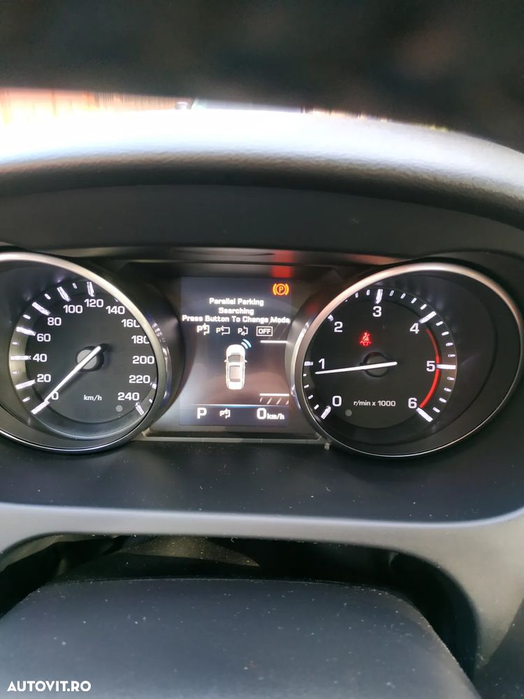 Land Rover Discovery Sport 2.0 l TD4 HSE Luxury Aut. - 5