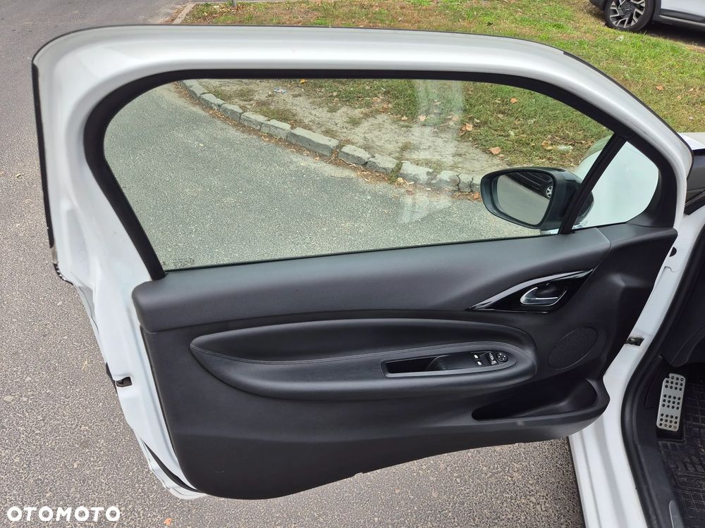 Citroën DS3 PureTech 110 Start & Stop SoChic - 19