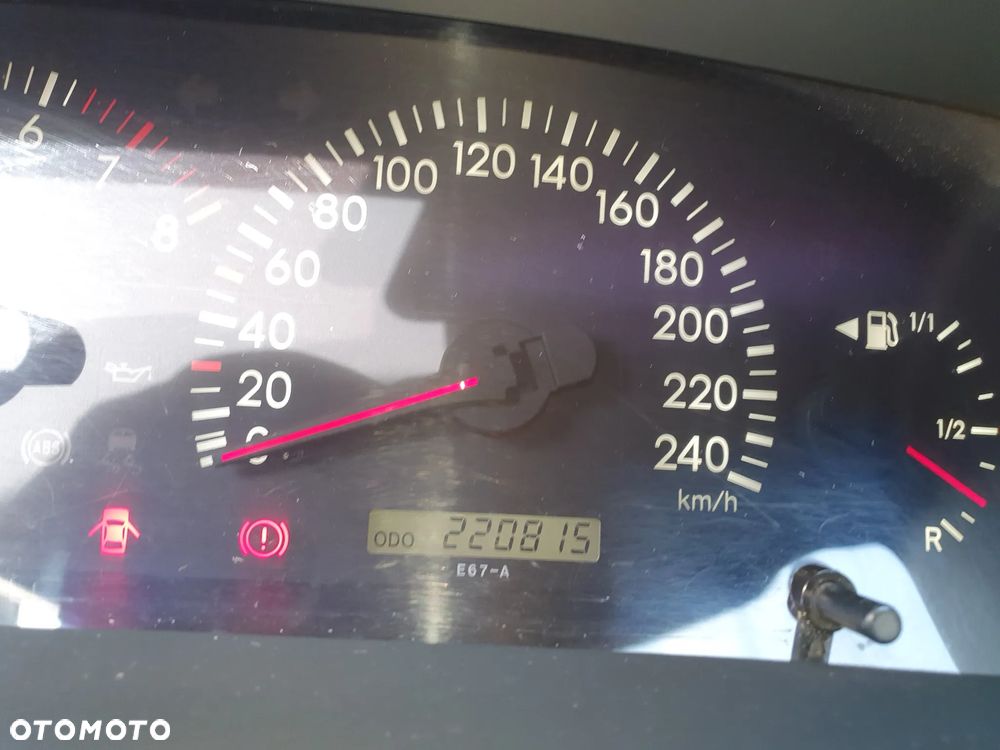 Toyota Corolla Verso - 6