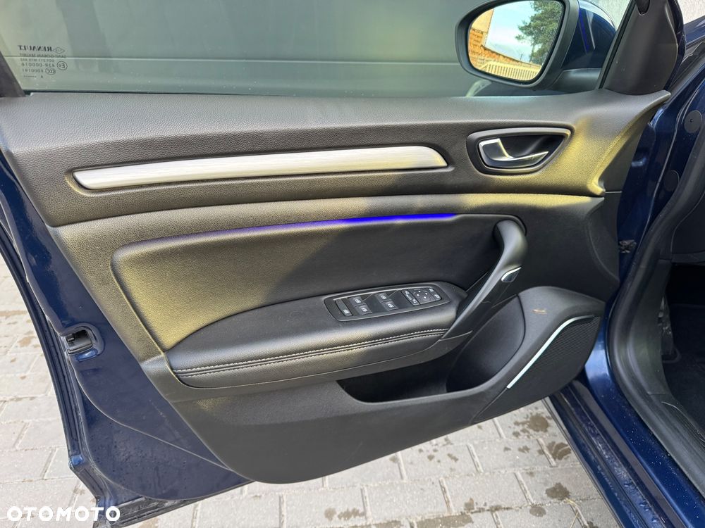 Renault Megane TCe 140 GPF EDC LIMITED - 29