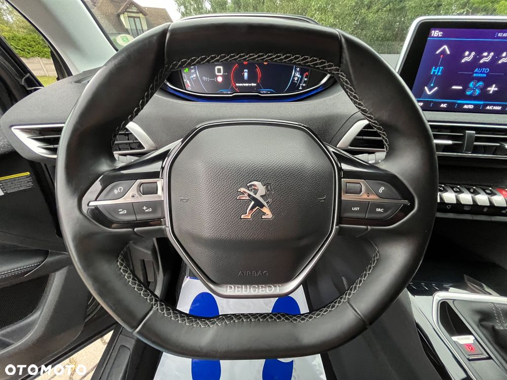 Peugeot 5008 BlueHDi 130 Allure - 22