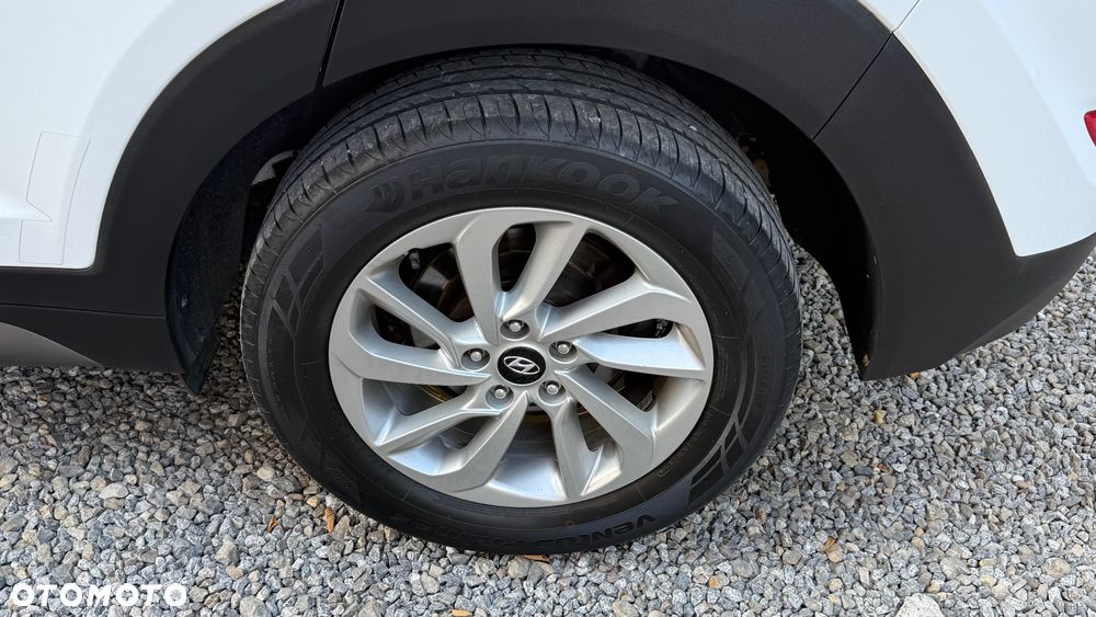 Hyundai Tucson blue 1.7 CRDi 2WD Style - 38