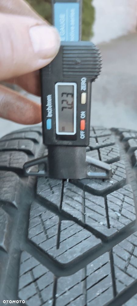 Opony Zimowe Pirelli Scorpion Winter 215/65/17 99H 2018r 2x7mm Para Bdb - 4