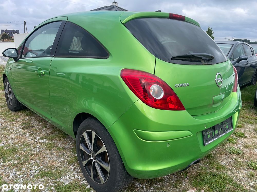Opel Corsa 1.2 16V Navi - 3