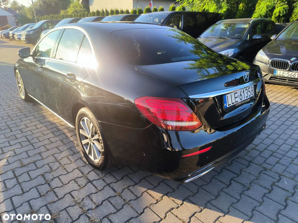 Mercedes-Benz Klasa E 200 d 9G-TRONIC - 23