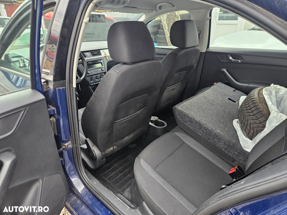 Skoda RAPID 1.2 TSI Ambition - 9