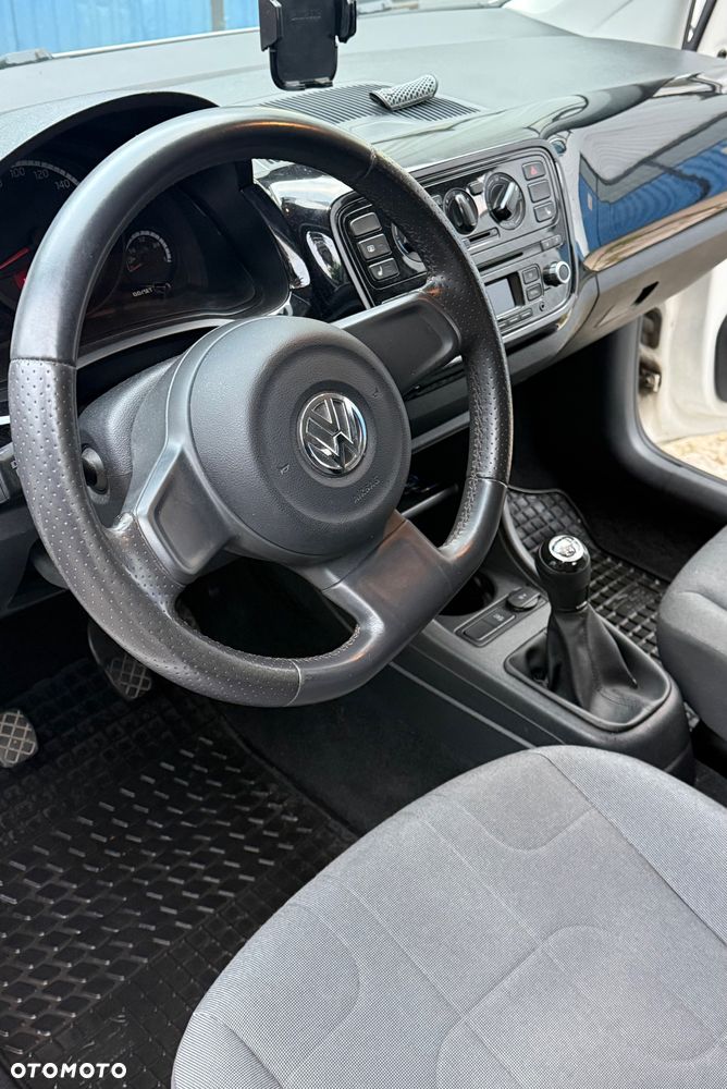 Volkswagen up! - 10