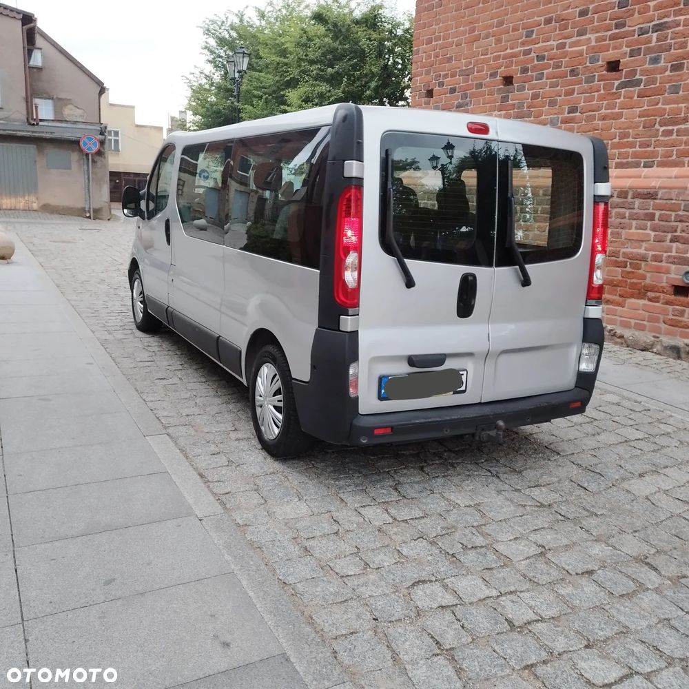 Opel Vivaro - 14