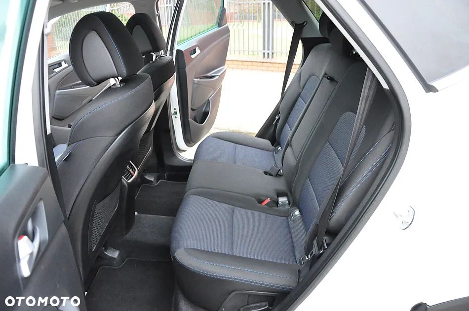 Hyundai Tucson blue 1.7 CRDi 2WD DCT Premium - 33