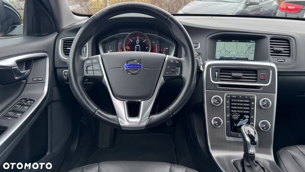 Volvo S60 D3 Geartronic Momentum - 34