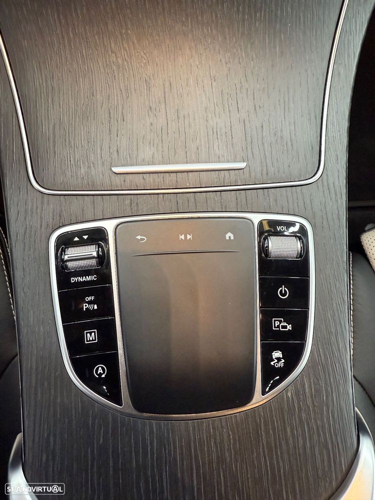 Mercedes-Benz GLC 220 d Coupe 4Matic 9G-TRONIC AMG Line - 20