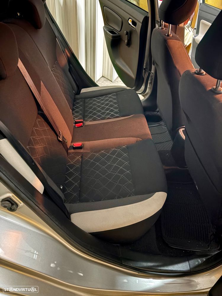 Nissan Micra 1.0 IG-T Acenta - 8