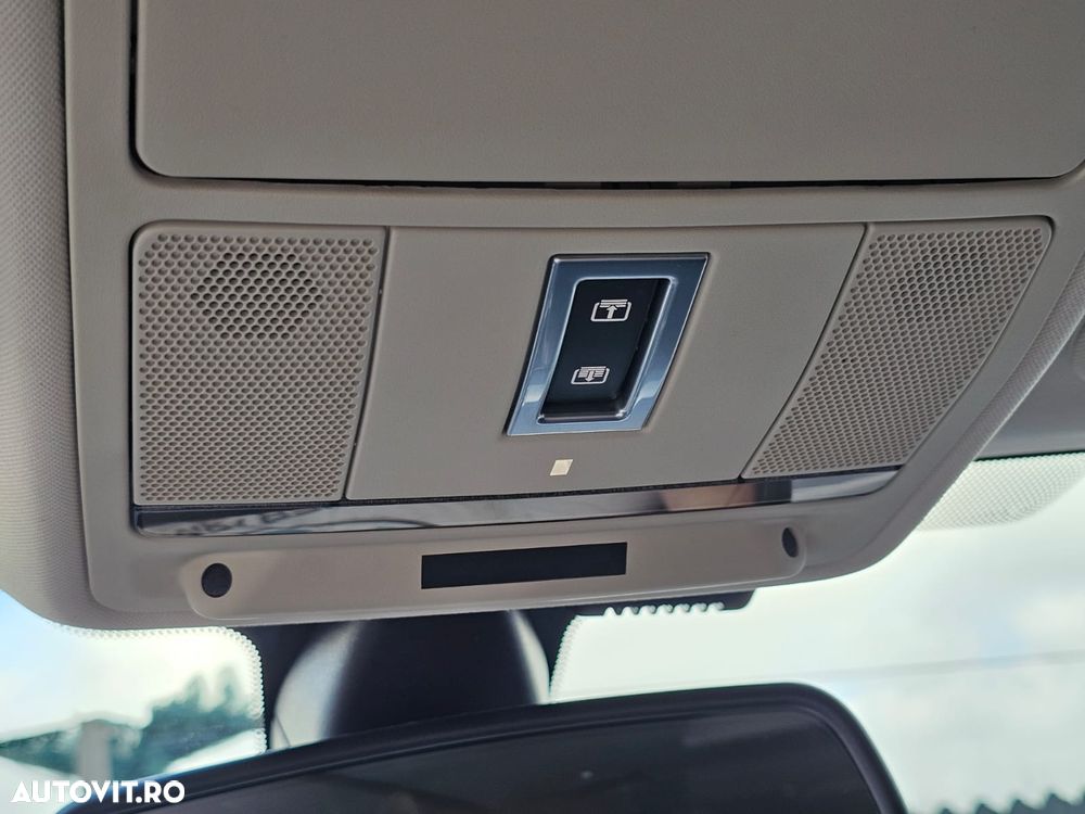 Land Rover Range Rover Evoque - 31