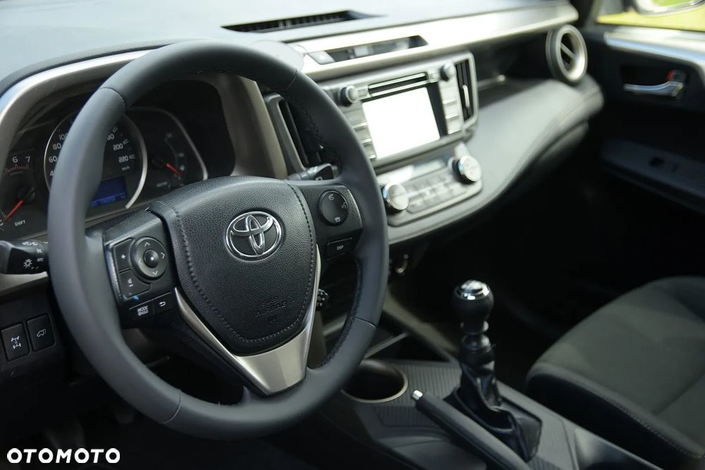 Toyota RAV4 - 26