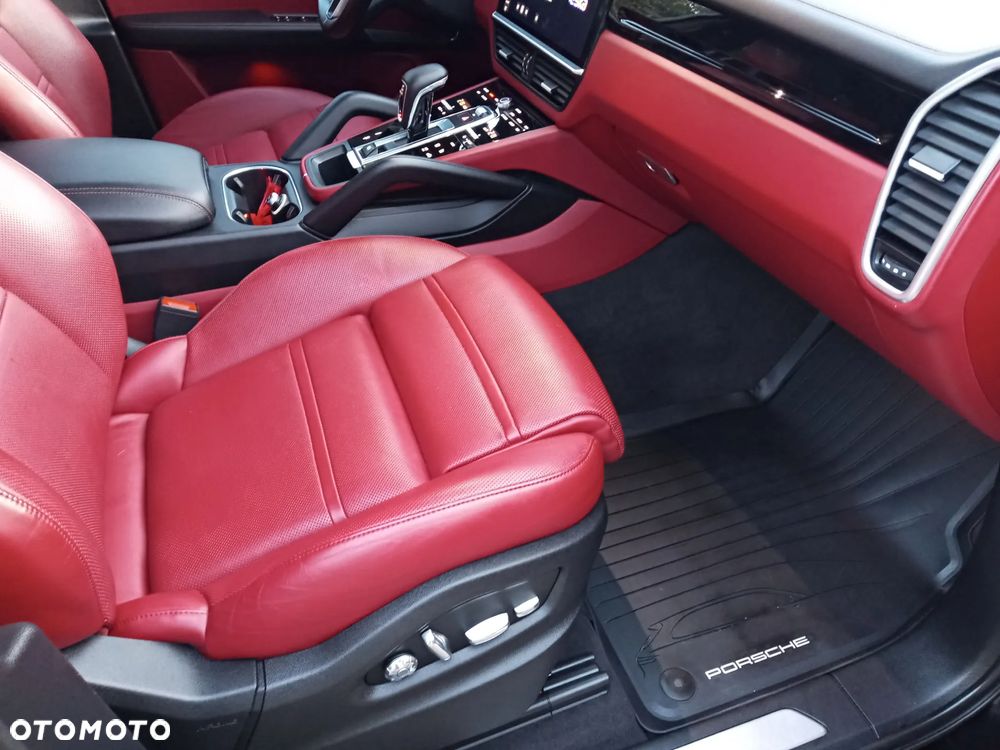 Porsche Cayenne Standard - 27