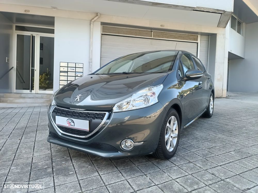 Peugeot 208 1.4 HDi Active - 1