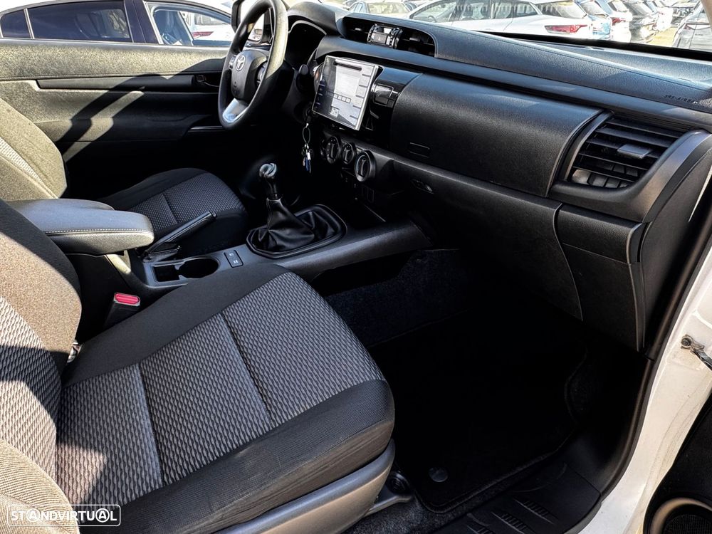 Toyota Hilux - 9