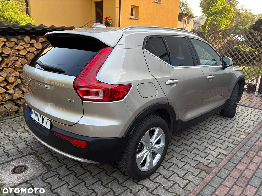 Volvo XC 40 B3 Plus Dark - 5