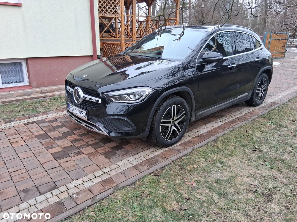 Mercedes-Benz GLA - 1