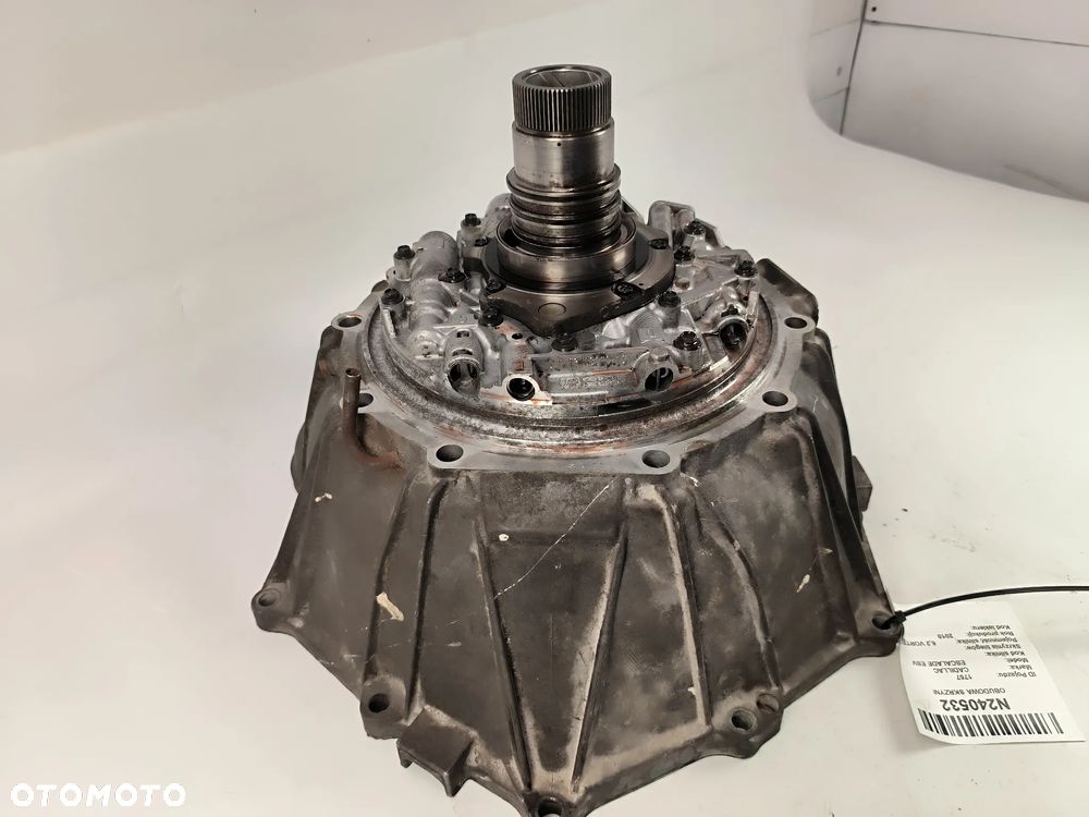 Obudowa skrzyni automatyczne Cadillac Escalade 6.2 dzwon - 1