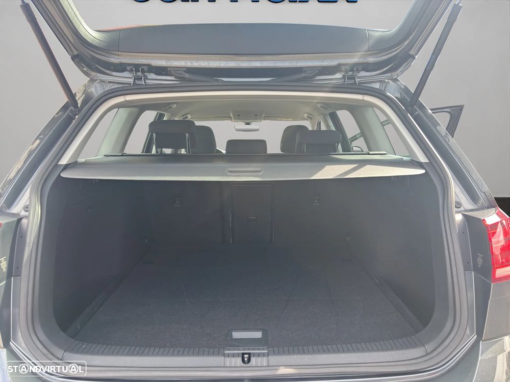 VW Golf Variant 1.6 TDi Confortline - 17