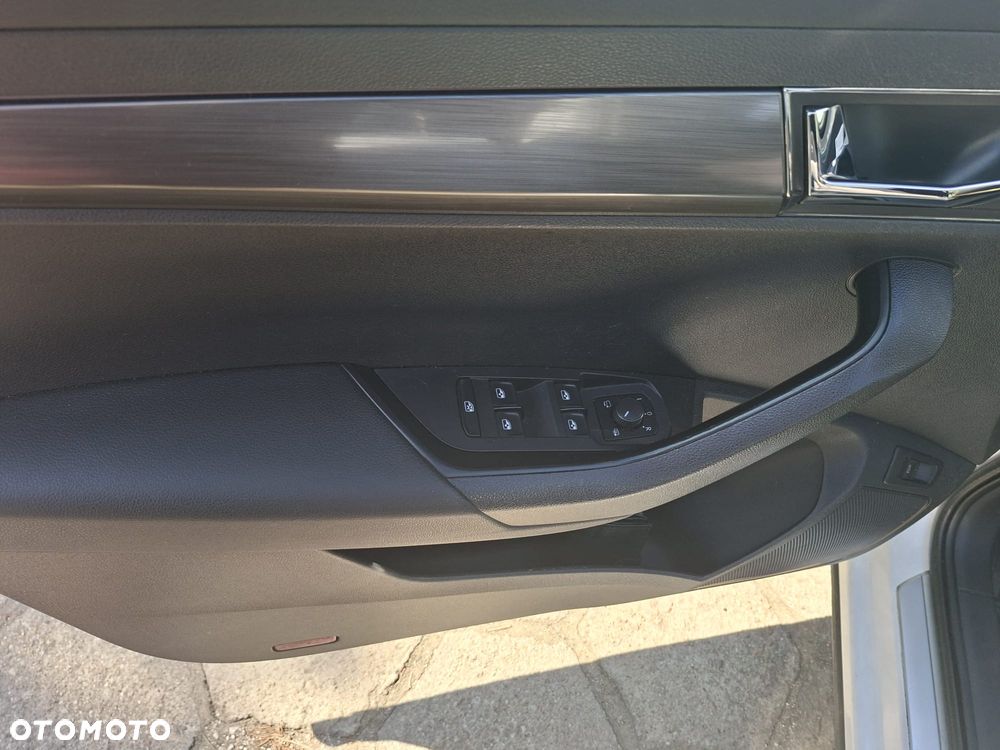 Skoda Karoq 1.5 TSI ACT 4x2 Style - 19