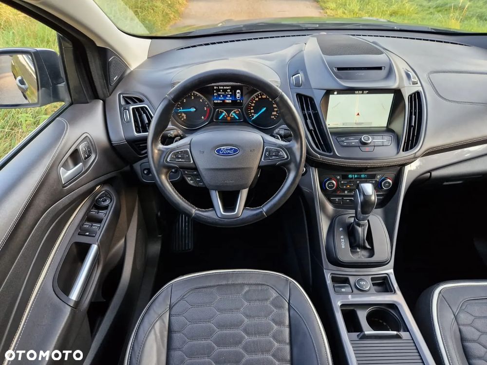 Ford Kuga - 22