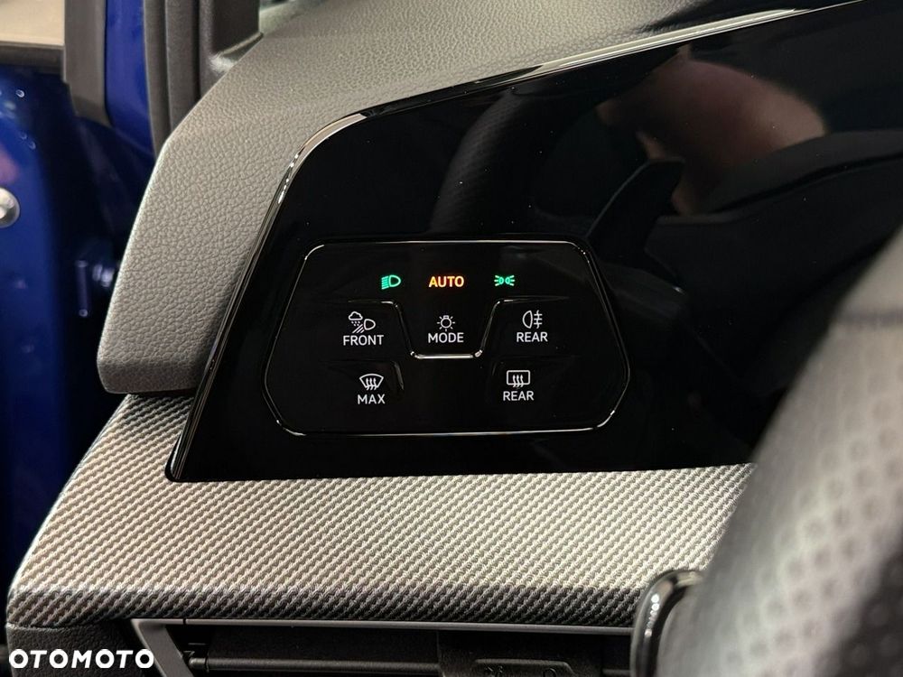 Volkswagen Golf Variant - 36