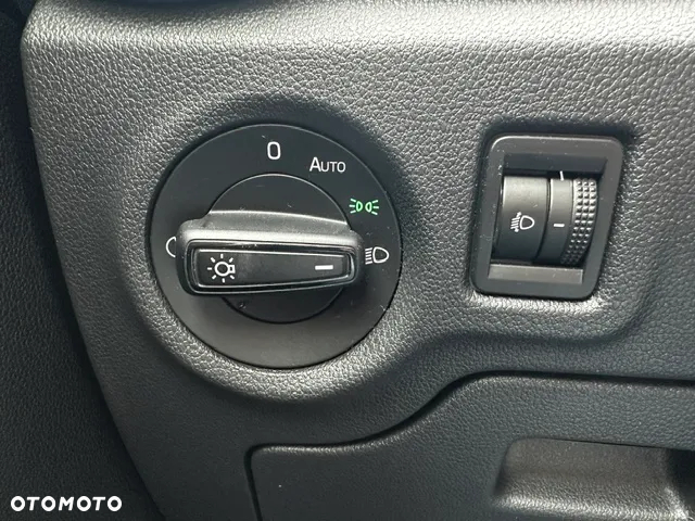 Skoda Fabia 1.0 Ambition - 14