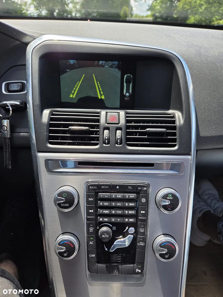 Volvo XC 60 - 8