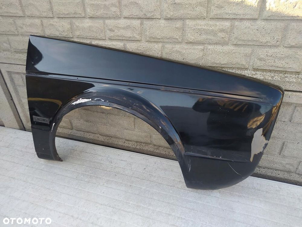 VW GOLF MK1 Mk1 CABRIO BŁOTNIK PRAWY PRZEDNI - 2