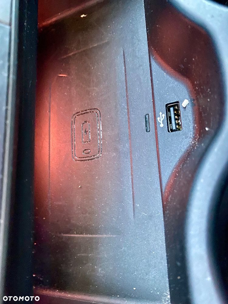 BMW Seria 5 525d - 34