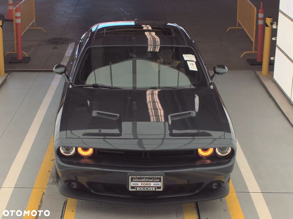Dodge Challenger 3.6 SXT Plus - 3