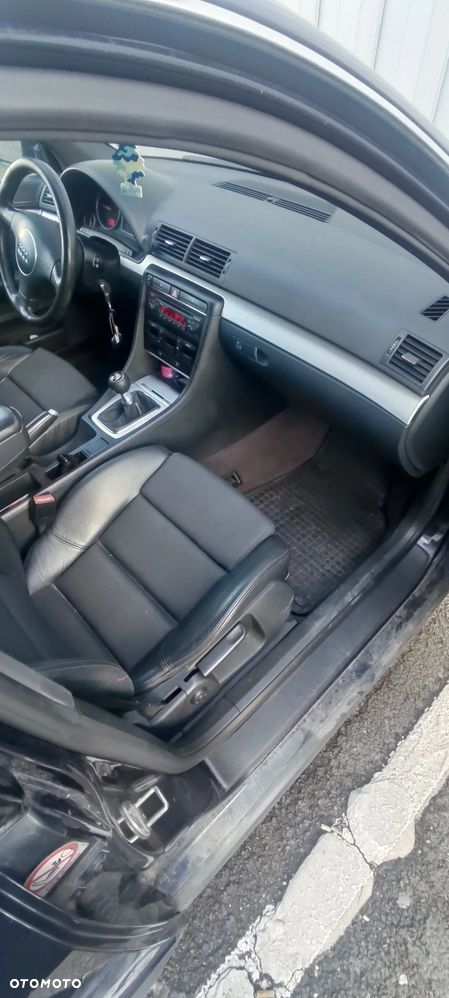 Audi A4 Avant - 6