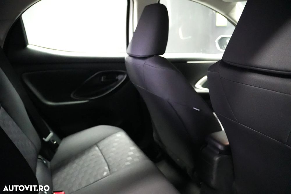 Toyota Yaris - 11