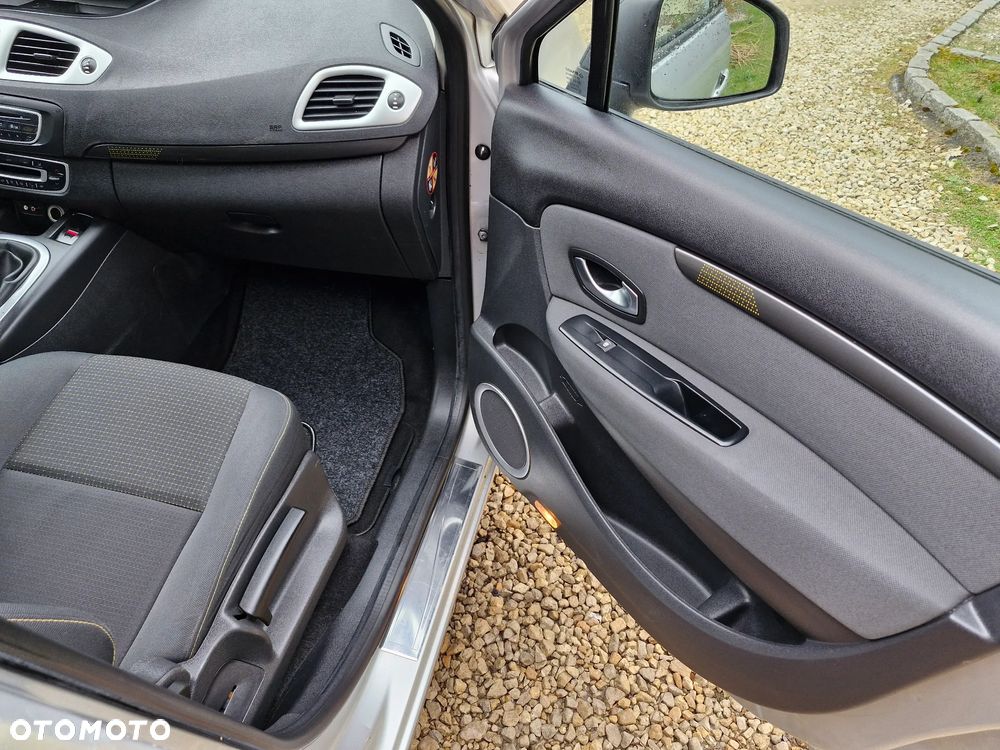 Renault Scenic 1.6 16V Authentique - 21