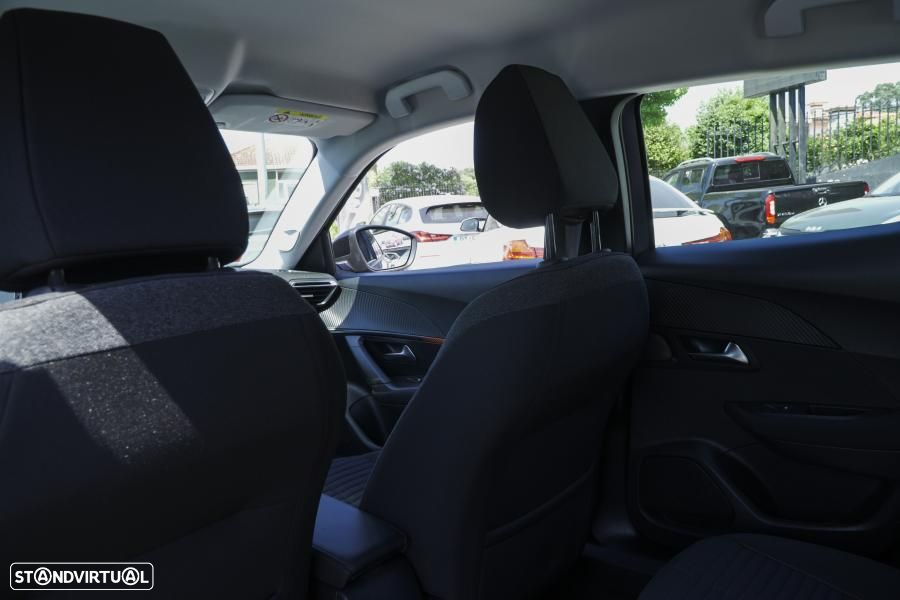Peugeot 2008 1.2 PureTech Active Pack EAT8 - 13