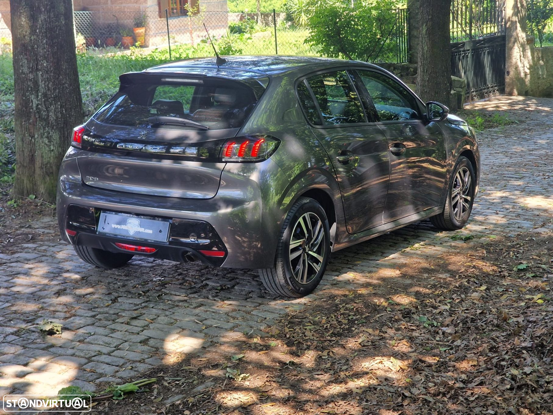 Peugeot 208 1.2 PureTech Allure Pack EAT8 - 39
