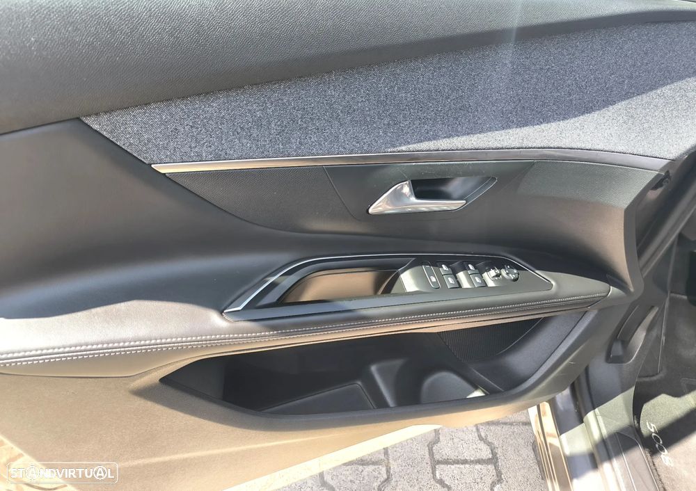 Peugeot 5008 1.5 BlueHDi Allure - 13