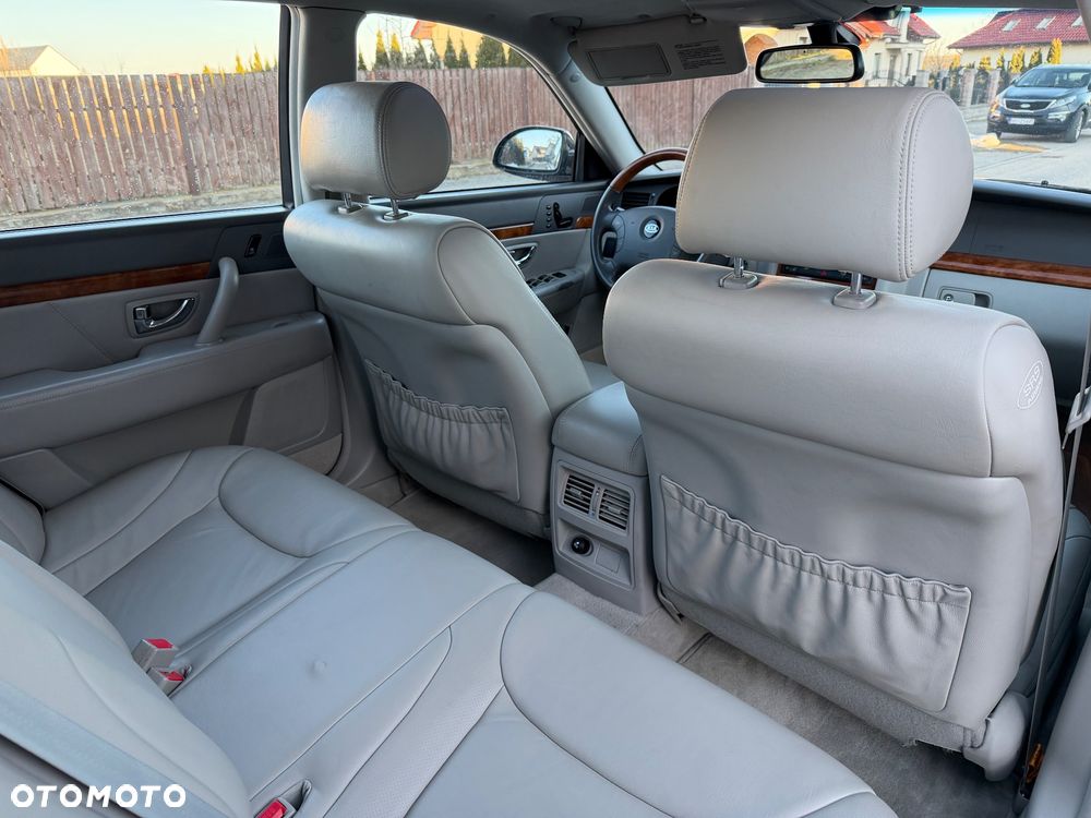 Kia Opirus 3.5 V6 Executive - 40