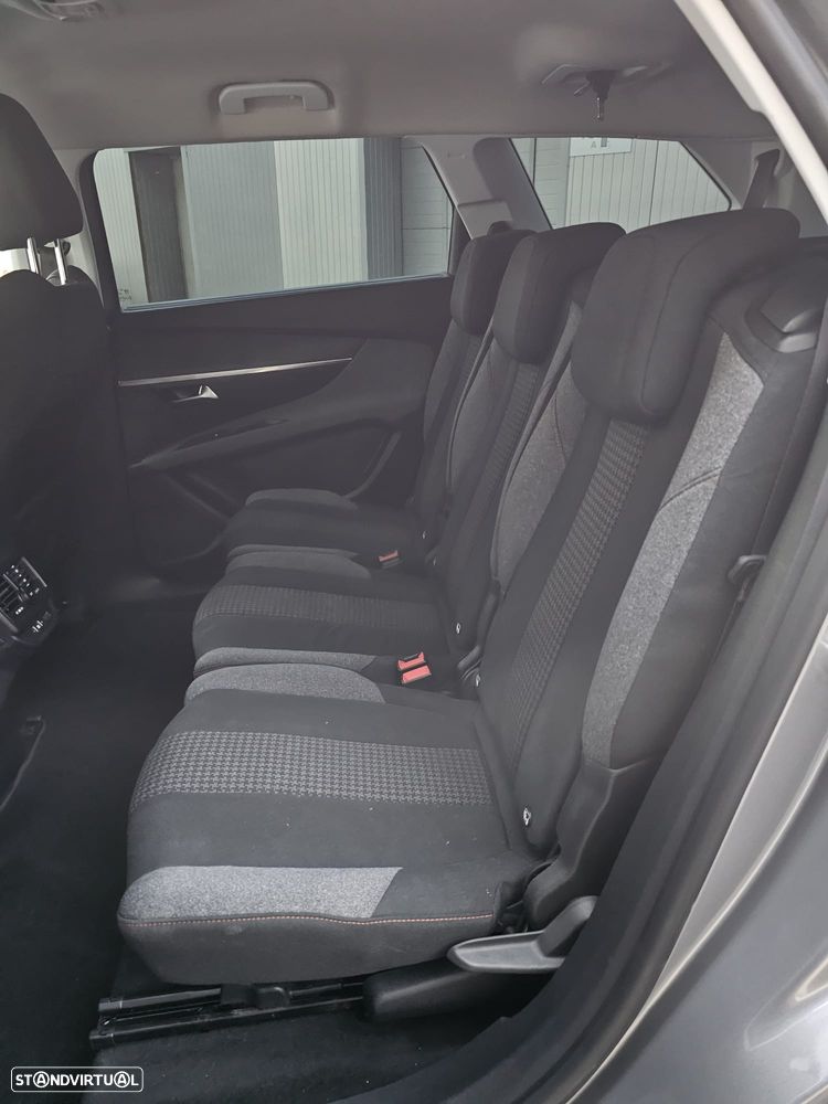 Peugeot 5008 PureTech 130 EAT8 Stop & Start Allure - 25