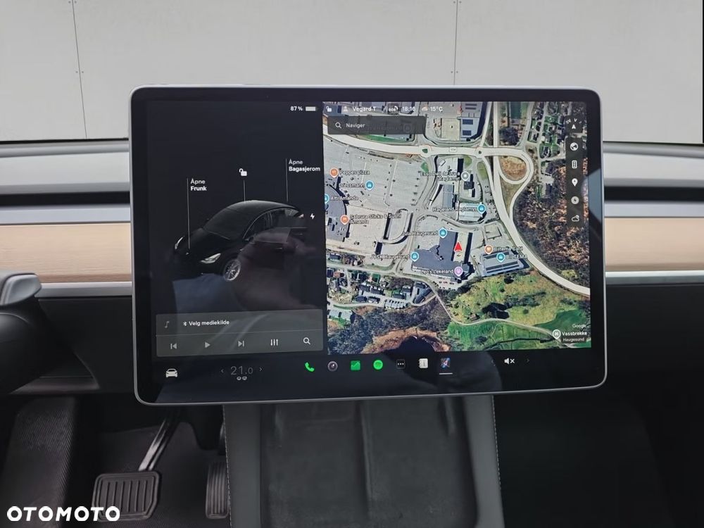 Tesla Model Y - 13