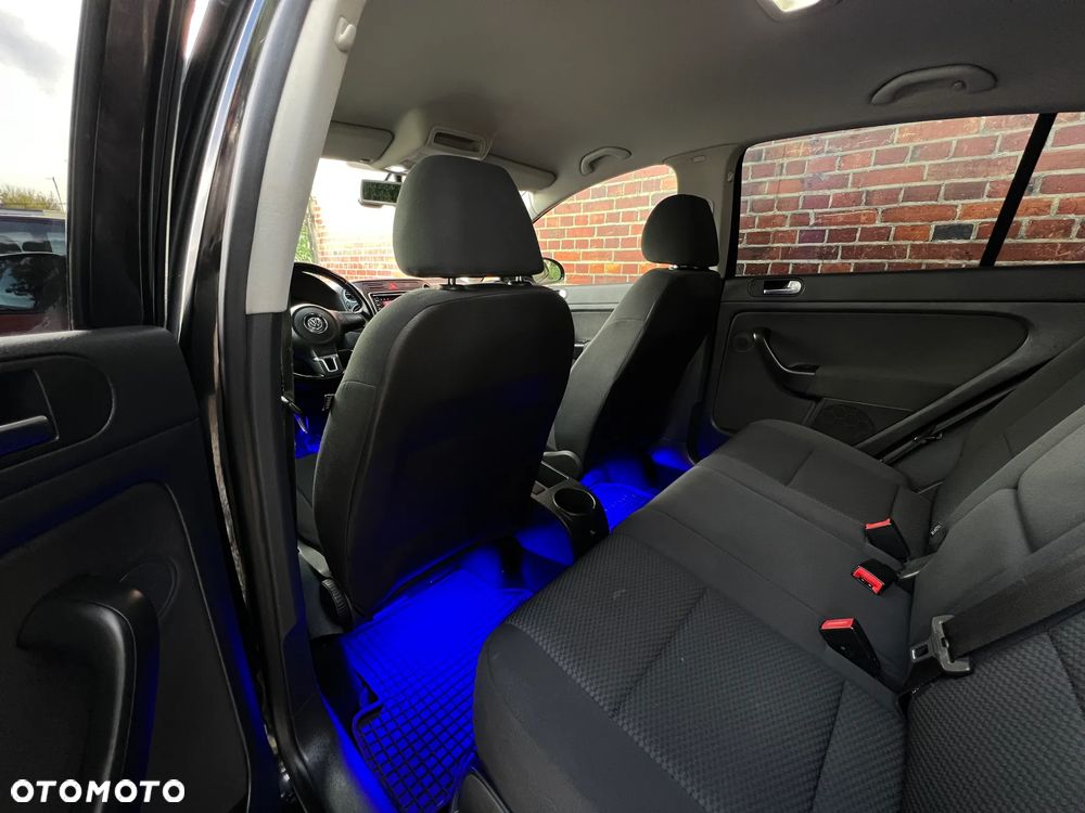 Volkswagen Golf Plus - 14