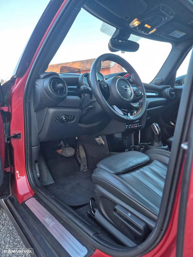 MINI 5 Portas Cooper Aut. Seven Chili - 13