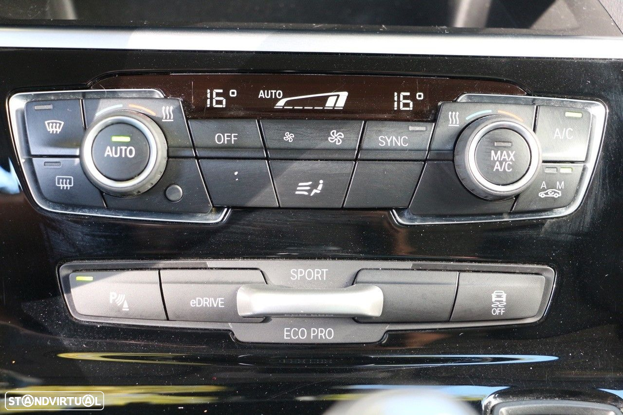 BMW 225xe Active Tourer Line Sport - 36